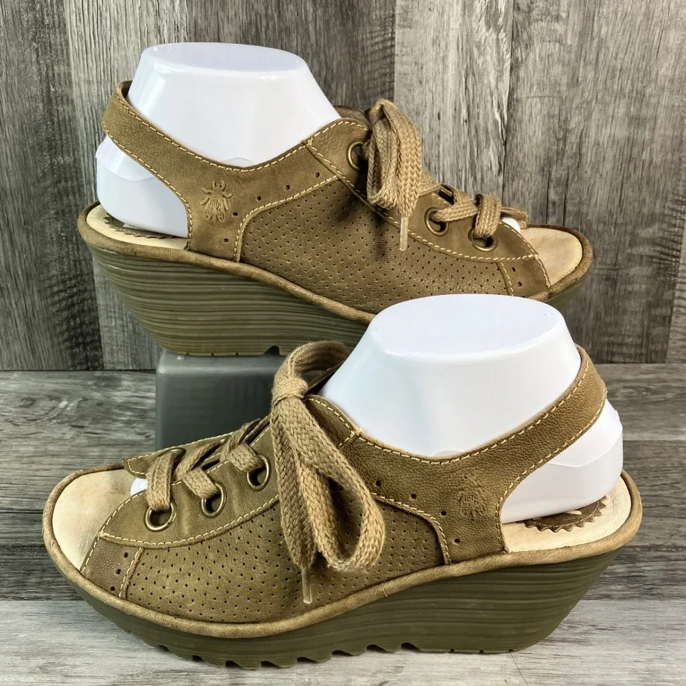 Fly London Yuna Taupe Brown Leather Lace Up Wedge Sandals Womens 39 P500617001